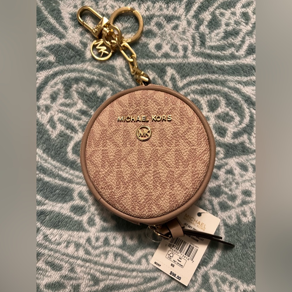MK Micheal Kors NWT SM Round Coin Charm